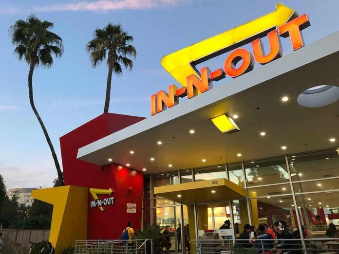 shutterstock_1473152366 In-N-Out Burger restaurant exterior at dusk