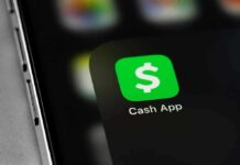 Cash App icon on smartphone screen